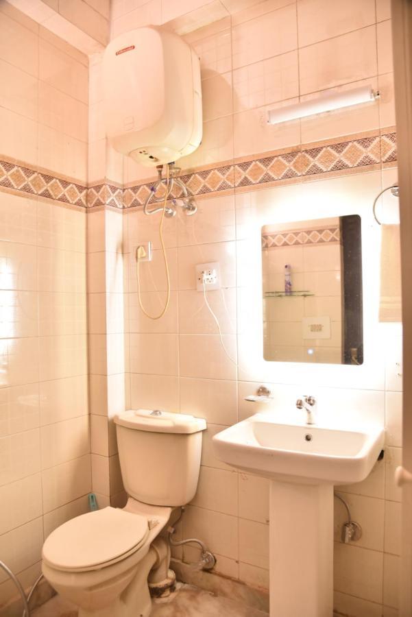 Jay Ally - Boutique Hotel Yeni Delhi Dış mekan fotoğraf